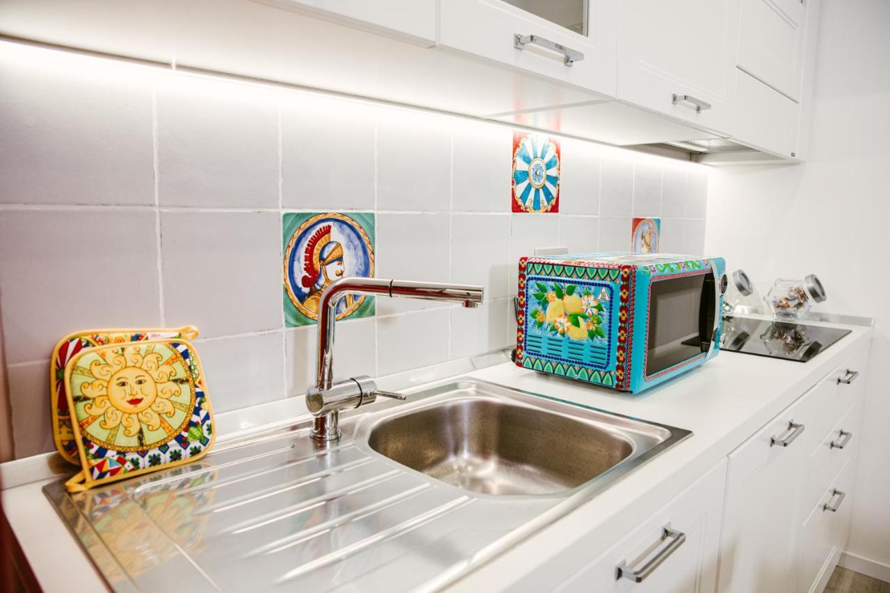 Il Moro Boutique Apartment Катания Екстериор снимка
