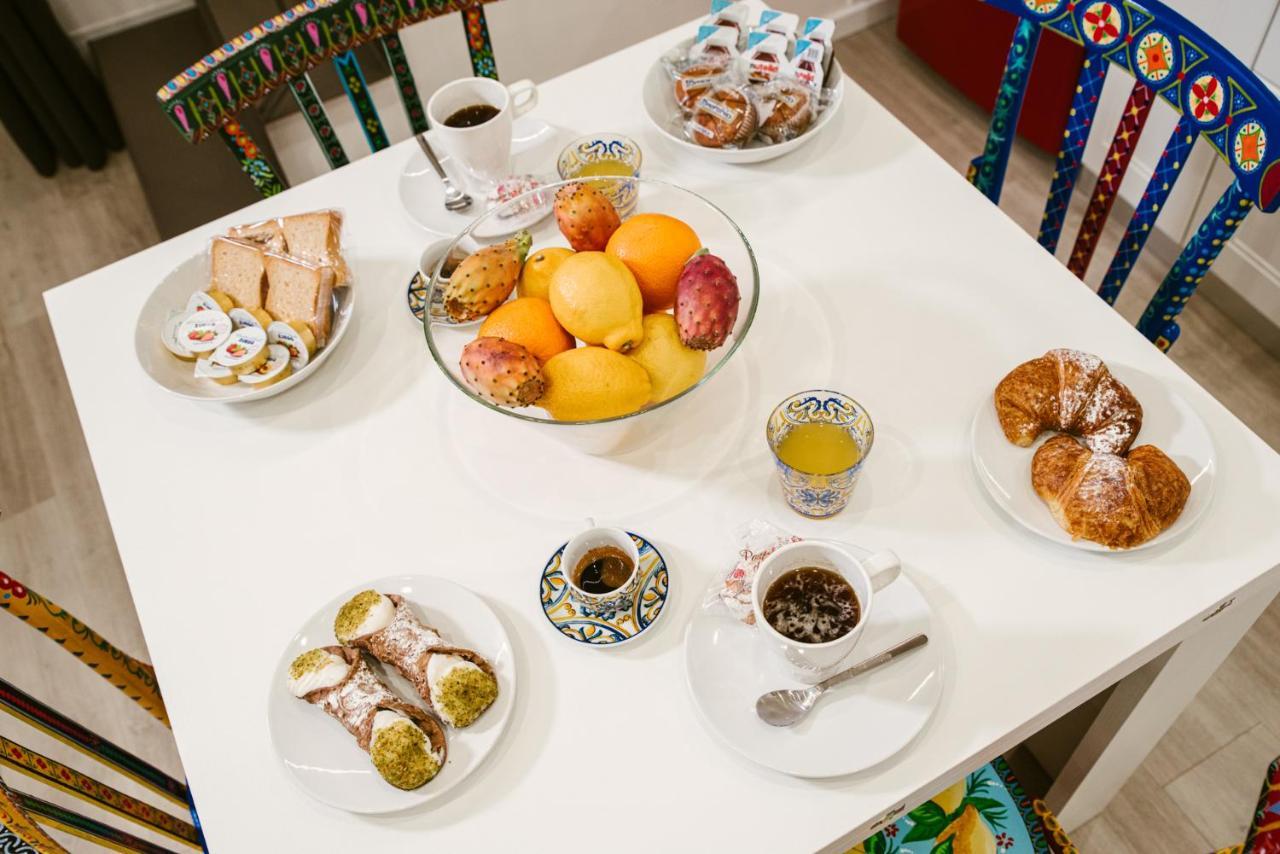 Il Moro Boutique Apartment Катания Екстериор снимка
